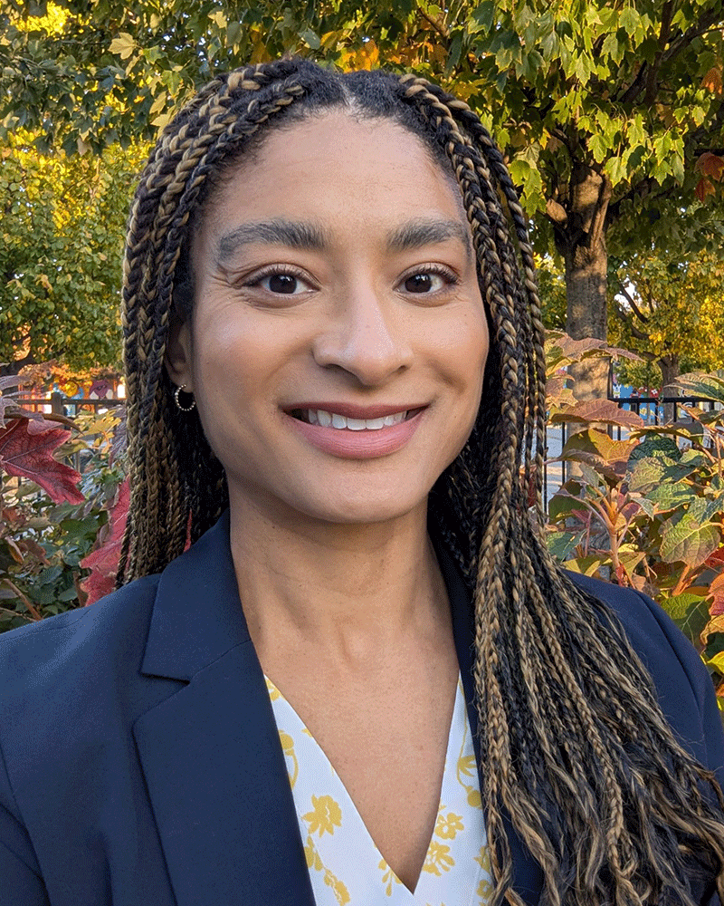 Headshot of Lauren Grady